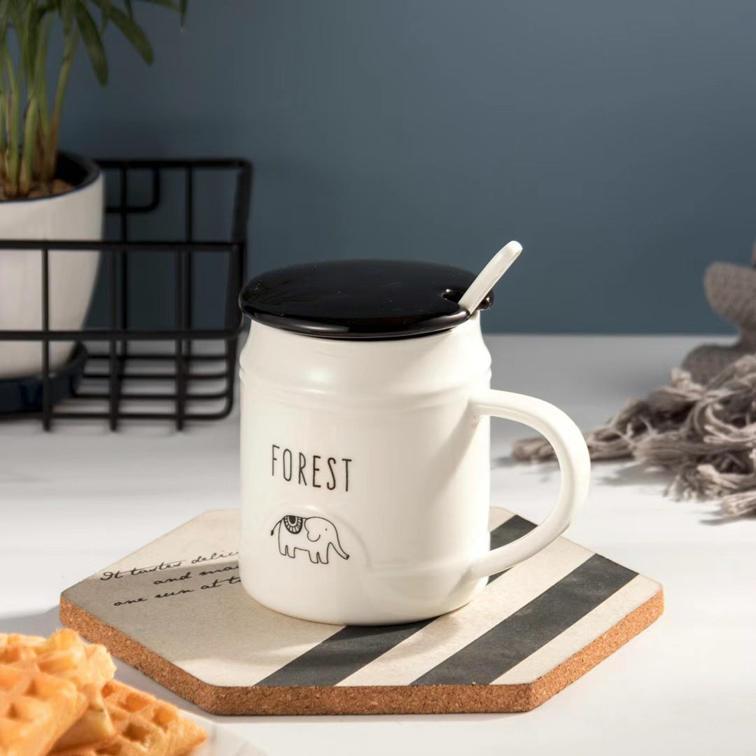 Simple personality animal cartoon breakfast cup with lid and spoon