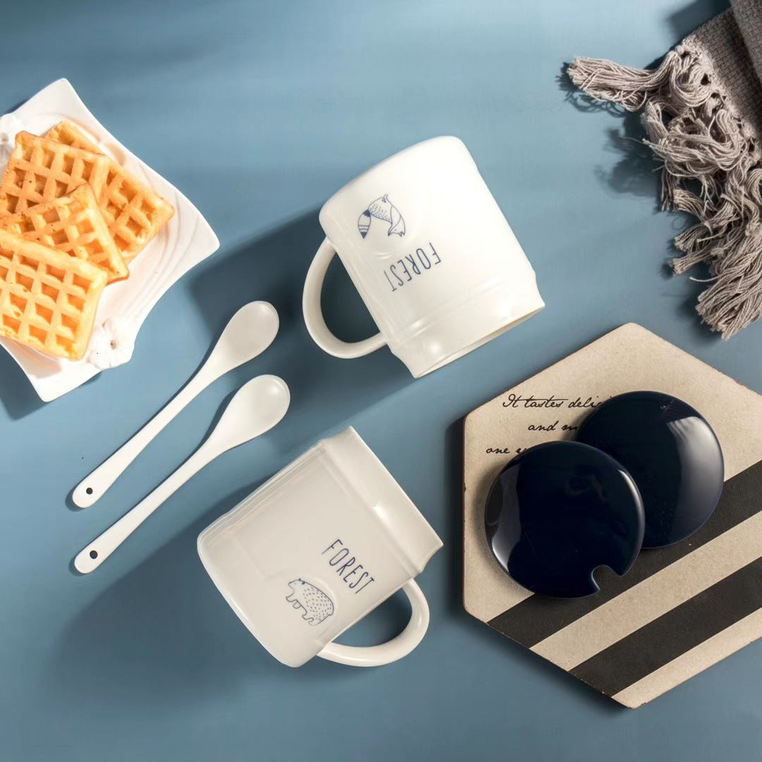Simple personality animal cartoon breakfast cup with lid and spoon
