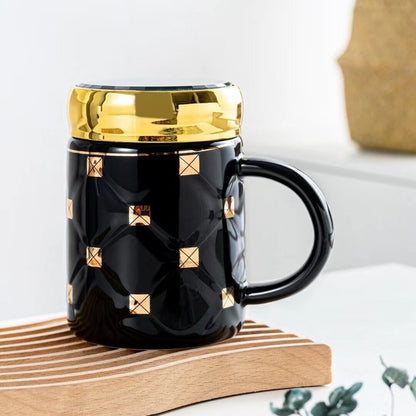 Checkerboard Gold Mirror Mug with Lid