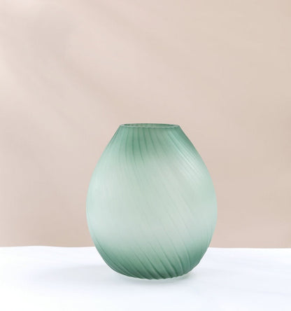 High-end glass vase