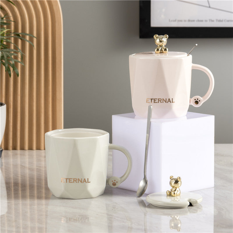 Light luxury three-dimensional bear mug