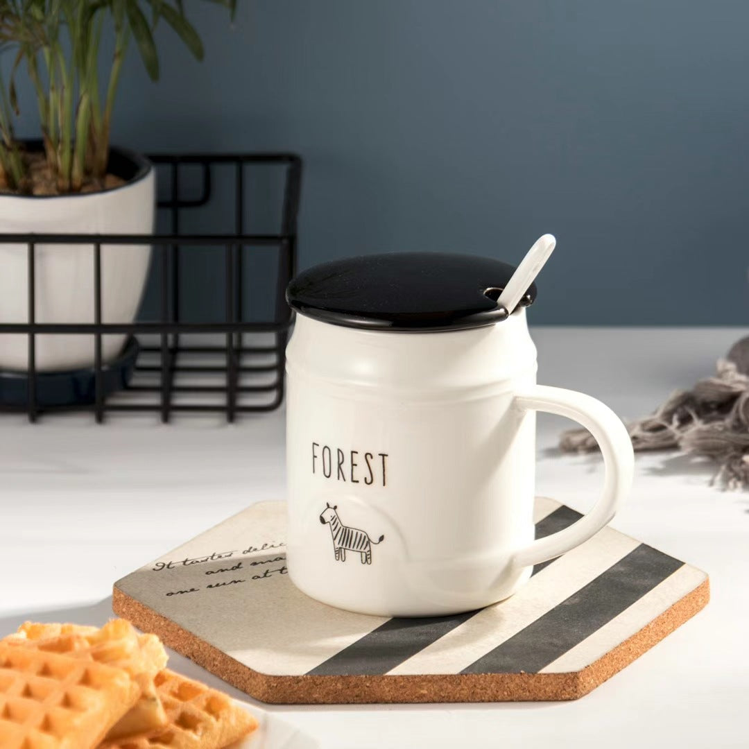 Simple personality animal cartoon breakfast cup with lid and spoon