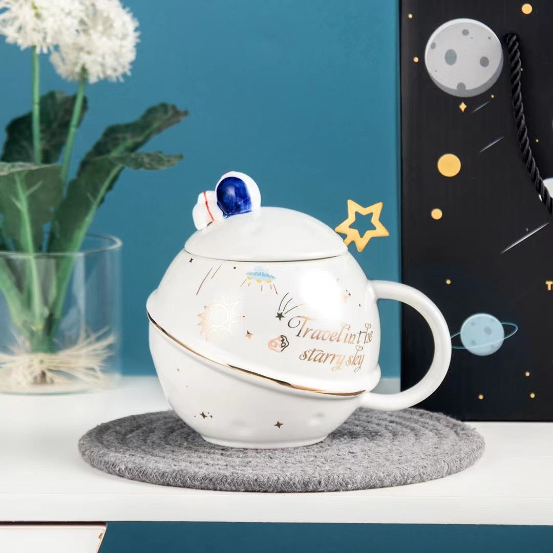 Astronaut Dream Planet Embossed Cup