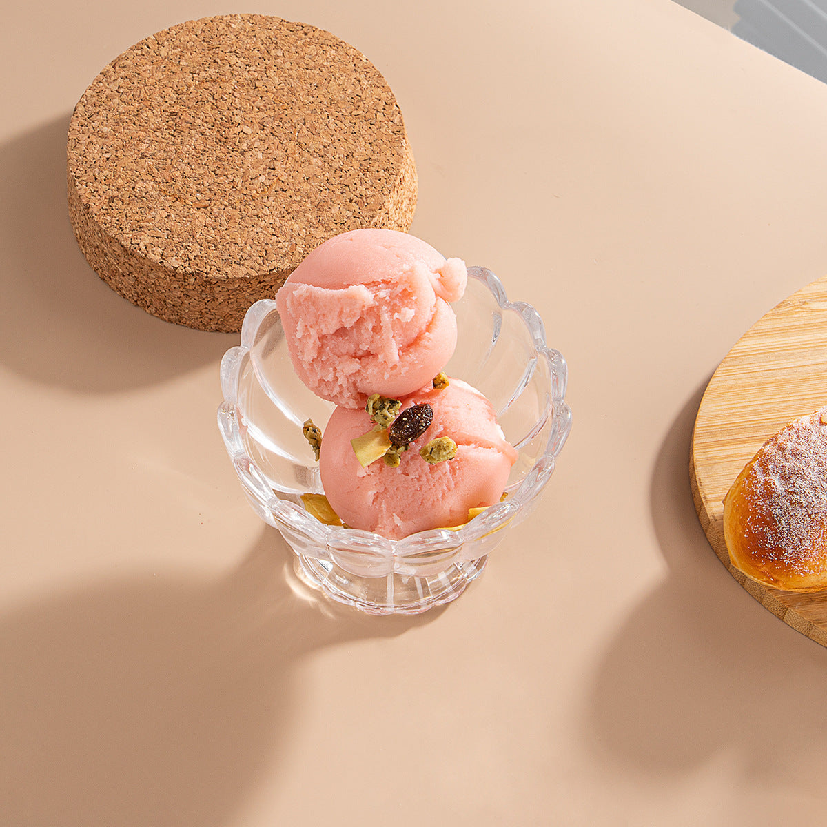 Small capacity round household ice cream cup with legs