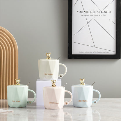 Light luxury three-dimensional bear mug