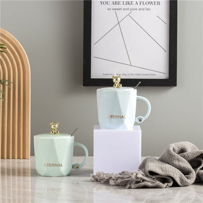Light luxury three-dimensional bear mug