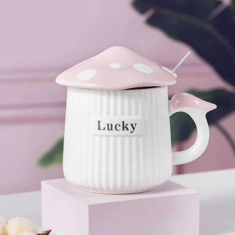Hand-painted mushroom ceramic cup         Cup+lid+spoon