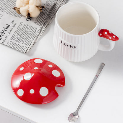 Hand-painted mushroom ceramic cup         Cup+lid+spoon