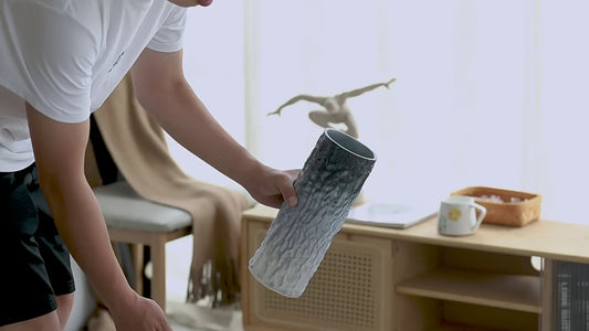 High-looking straight glass vase